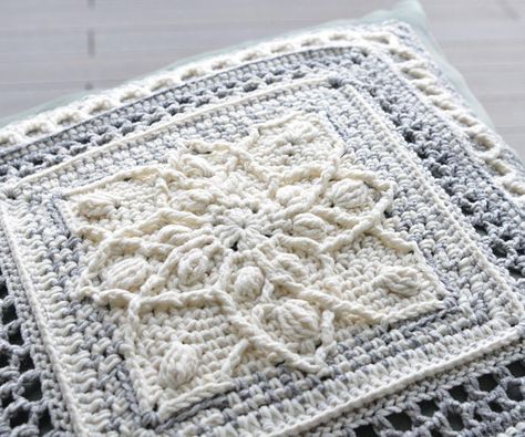 PATTERN different granny square afghan block motif with Square Overlay, Flower Overlay, Brioche Knitting Patterns, Overlay Crochet, Rebecca Miller, Thread Crafts, Crocheted Afghans, Crochet 101, Granny Square Afghan