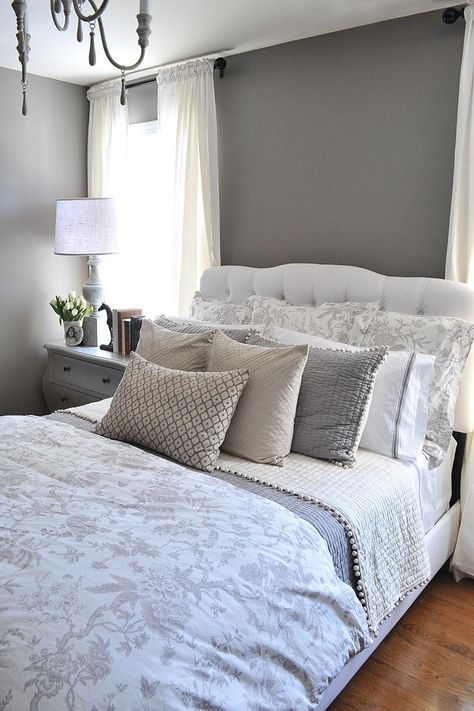 A guest bedroom makeover in grays from @Jennifer Crotty Holmes - Dear Lillie Guest Bedroom Makeover, Gray Bedroom, Guest Bedrooms, How To Decorate, Beautiful Bedrooms, Dream Bedroom, Benjamin Moore, New Room, Guest Bedroom