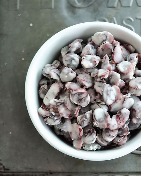 Snack Recipe: Yogurt-Covered Cranberries — Recipes from The Kitchn Snacks Non Refrigerated, Travel Snack Recipes, Snacks That Dont Need To Be Refrigerated, Food For Road Trips Meals, Snacks That Don't Need Refrigeration, Homemade Travel Snacks, Non Refrigerated Snacks, Snacks For New Moms, Refrigerated Snacks