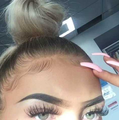 Beautiful Bun Hairstyles, Cute Bun Hairstyles, Natural Fake Eyelashes, Hair Styels, Edges Hair, Stunning Hairstyles, Beautiful Curly Hair, Baddie Hairstyles, Grunge Hair