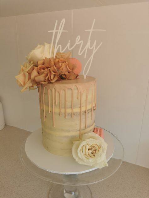 Beige Cakes Birthday, Birthday Cake Neutral Colors, Neutral Color Birthday Cake, 21st Birthday Cake Neutral, Pale Pink Birthday Cake, Beige Cake, Drip Birthday Cake, Simple Birthday Cake, Cake Inspo