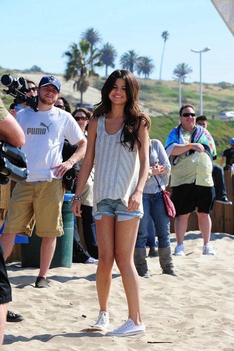 Selena Gomez 2011, Selena Gomez 2016, Selena Gomez 2014, Outfits 2014, Selena Gomez Outfits, Selena Gomez Pictures, Marie Gomez, Disney Stars, February 13