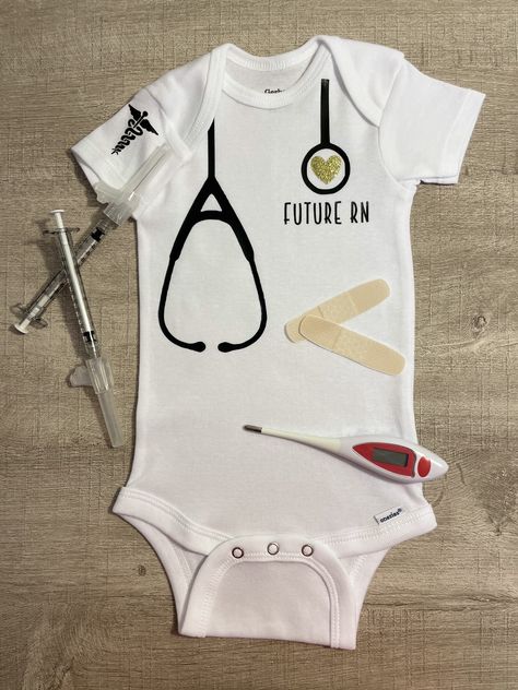 Clink link to purchase onesie and view similar items Doctor Stethoscope, Announcing Pregnancy, Sprinkle Ideas, Custom Baby Onesies, Cricut Baby, Nurse Design, Future Doctor, Nurse Doctor, Dad Baby