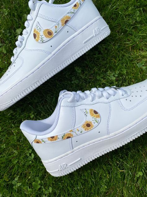 Nike Shoes Air Force, Air Force 1s, Preppy Shoes, Yellow Sunflowers, Professional Shoes, Air Force 1 Custom, Baskets Nike, Custom Air Force 1, Nike Air Shoes