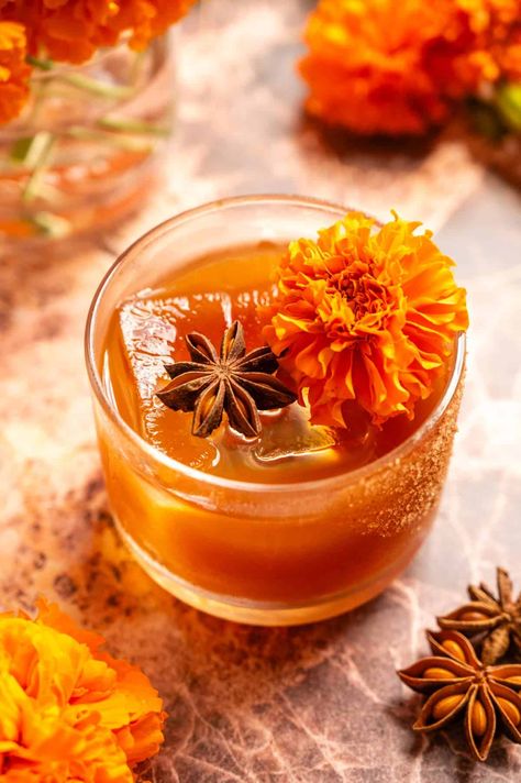 This pumpkin spice old fashioned is the perfect fall bourbon cocktail! It combines bourbon, an easy pumpkin spice syrup made from pumpkin butter, and spicy bitters. It's a dreamy mix of fall flavors that make it perfect for any festive occasion. Fall Old Fashioned, Cream Puff Dessert, Fall Cocktail Recipes, Puff Dessert, Sweet Bourbon, Pumpkin Syrup, Old Fashioned Drink, Bourbon Cocktail, Fall Cocktails Recipes