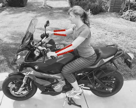 Six Exercises to Help Get You Fit for the Riding Season Adventure Motorcycle Gear, Bike Riding Tips, Motorbikes Women, Beginner Motorcycle, Motorcycle Adventure Travel, Women Riding Motorcycles, Motorcycle Riding Gear, Female Motorcycle Riders, Bike Outfits