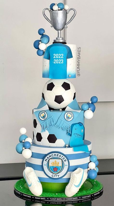 Fitness Cake Design, Football Theme Cake Boys, Soccer Cake Ideas For Boys, Cake Football Birthday, Soccer Cake Ideas, Football Cake Ideas, Birthday Cake Football, Football Cakes For Boys, Football Theme Cake