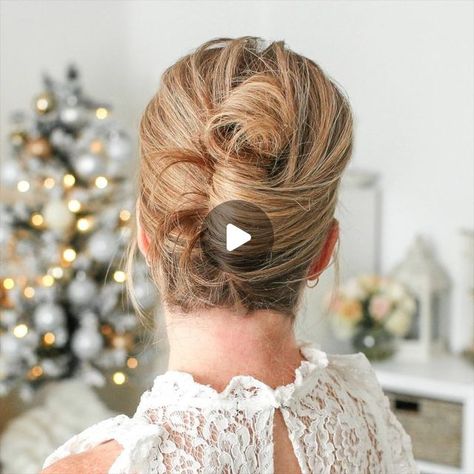 9,789 likes, 58 comments - missysueblog on May 15, 2019: "French Twist 🎥 30 second hairstyle coming through 👌 Click the link in my bio to watch the full tutorial + another easy updo! 💕 #missysueblog". Easy Updos, French Twist, Twist, Short Hair Styles, Hair Styles, Hair