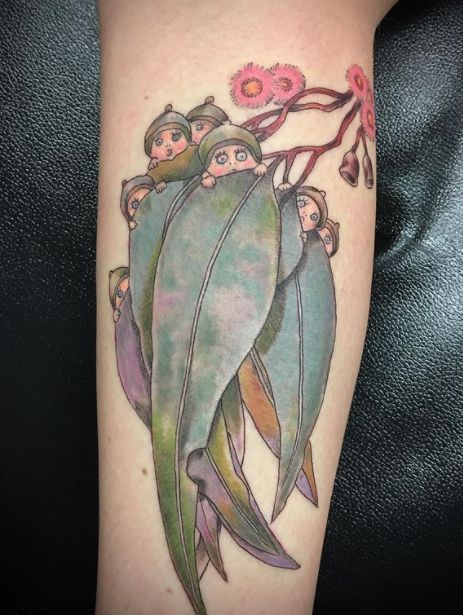 Gumnut Babies Tattoo inspired by May Gibbs stories and illustrations. 📷 @harry_aranda via Instagram May Gibbs Tattoo, Gumnut Babies Tattoo, Gumnut Baby, Gumnut Babies, Australia Tattoo, Mum Tattoo, May Gibbs, Baby Tattoo, Native Tattoos