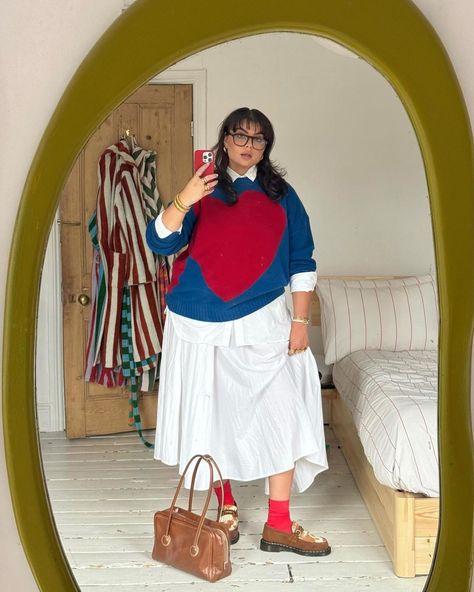 Francesca Perks (@francescaperks) • Fotos e vídeos do Instagram Plus Size Maximalist, Maximalist Outfit, Ootd Idea, Bulking Season, Plus Size Outfit, Concept Clothing, Cold Weather Outfits, Curvy Girl Outfits, Pink Sky