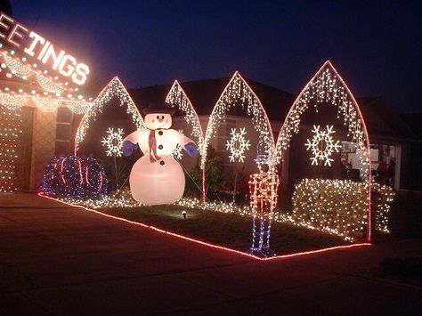 Pvc Outdoor Christmas Decorations, Christmas Hayride, Over The Top Christmas Decor, Gothic Fence, Outdoor Christmas Light Displays, Diy Christmas Yard Decorations, Outdoor Christmas Decorations Yard, Christmas Outdoors, Christmas Arch