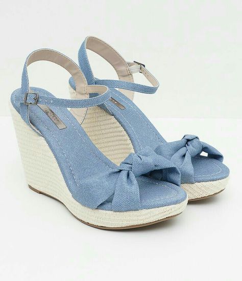 Kasut Tumit Tinggi, Trendy Wedges, Kids Heels, Fairy Shoes, Heels Blue, Espadrilles Shoes, Shoes Heels Classy, Trendy Sandals, Girly Shoes