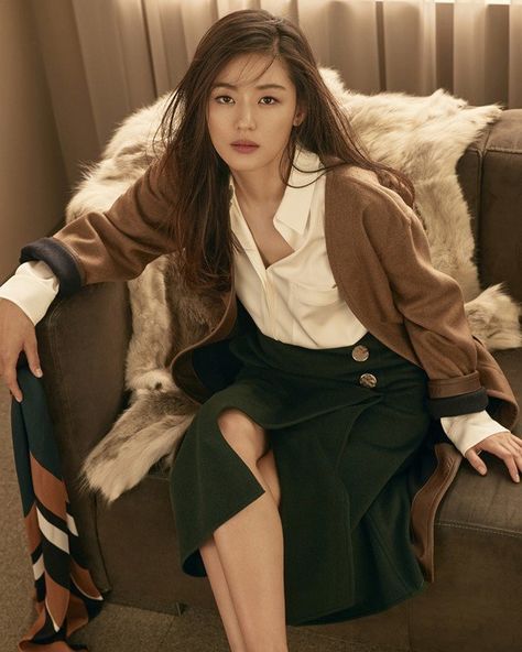 Jeon Ji-hyeon becomes new muse for fashion brand MICHAA @ HanCinema :: The… Korean Actress Outfits, Uzzlang Fashion, Jun Ji Hyun Fashion, Gianna Jun, Lee Min Jung, Jun Ji Hyun, Montblanc Pen, Ji Hyun, Jung So Min