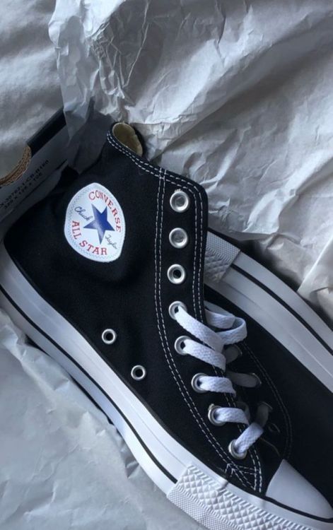 2024 Trends, New Fashion Trends, Beauty And Lifestyle, Beauty Lifestyle, Chuck Taylor Sneakers, New Wardrobe, Converse High Top Sneaker, Converse Chuck Taylor High Top Sneaker, Lifestyle Blogger