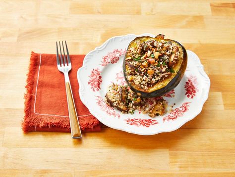 quinoa and mushroom stuffed acorn squash Quinoa Mushroom, Gf Df Recipes, Mushroom Stuffed, Tea Sandwich, Stuffed Acorn Squash, Df Recipes, Acorn Squash Recipes, Christmas Eats, Air Fryer Cooking Times