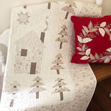 Christmas Tree Quilt Pattern, Modern Christmas Quilt, Tree Quilt Pattern, Low Volume Quilt, Neutral Quilt, Christmas Tree Quilt, Picnic Quilt, Basket Quilts, Christmas Quilt Patterns