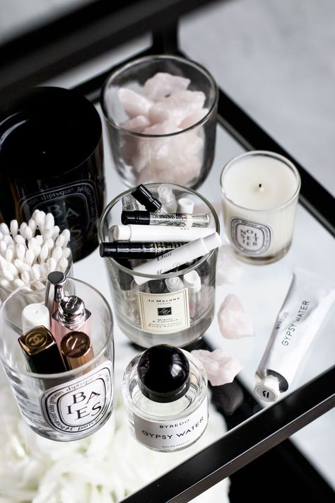 Repurpose Candle Jars, 2024 Bathroom, Rangement Makeup, Candle Vessels, Diy Organizer, Perfume Organization, Empty Jar, Luxury Candle, Diy Vanity