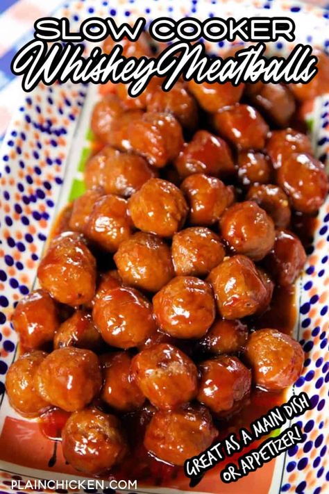 Slow Cooker Whiskey Meatballs - only 6 ingredients! Frozen meatballs, ketchup, brown sugar, Worcestershire sauce, lemon juice, and bourbon.Great for parties or as a main dish served over mashed potatoes or rice. Everyone always asks for the recipe! #slowcooker #crockpot #meatballs #partyfood Brown Bears Recipe, Whiskey Meatballs, Crockpot Meatballs, Football Friday, Meatball Dishes, Crockpot Appetizers, Over Mashed Potatoes, Appetizer Meatballs, Meatball Recipes Easy