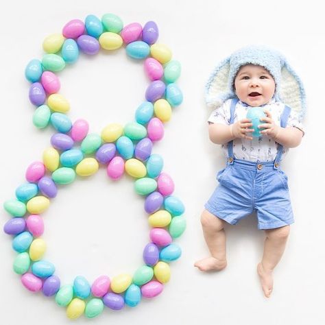 Baby Easter Pictures, Vom Avea Un Copil, Easter Baby Photos, 8 Month Baby, Easter Photoshoot, Baby Milestones Pictures, Monthly Baby Pictures, Baby Milestone Photos, Monthly Baby Photos