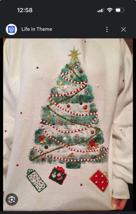 Christmas Sweatshirts Diy, Christmas Sweaters Diy, Puffy Paint, Diy Sweatshirt, Christmas Inspo, Christmas Sweatshirts, Diy Christmas, Diy Painting, Christmas Diy