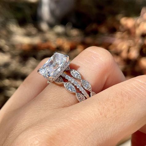 3.75Ct Classic Radiant Cut Diamond Engagement Ring Set 💍, Wedding Rings 💖, Vintage Ring 👰, Bridesmaid Proposal 💐, Anniversary Jewelry 💎, Gifts For Her 🎁 #weddingring ##ringsrings Radiant Cut Engagement Ring, Rings Vintage, Engagement Ring Diamond Cut, Pattern Ring, Radiant Cut Diamond, Anniversary Jewelry, Man Made Diamonds, Diamond Engagement Ring Set, Engagement Ring Set