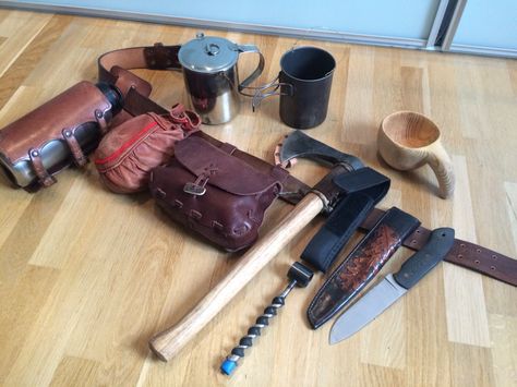 Bushcraft belt Bushcraft Belt Kit, Bushcraft Belt, Bushcraft Projects, Primitive Skills, Nice Belt, Bushcraft Kit, Battle Belt, Bushcraft Shelter, Bush Craft