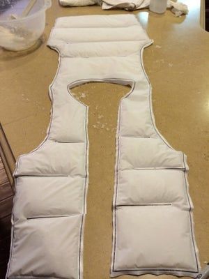 DIY Cooling Ice Vest : 7 Steps (with Pictures) - Instructables Weighted Vest Diy, Diy Vest Pattern, Diy Vest, Ice Shirt, Dog Cooling Vest, Bubble Vest, Vest Pattern Free, Ice Gel, Cooling Vest