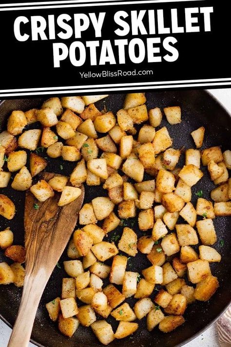 These Easy Skillet Potatoes are a simple and delicious side dish – they’re perfectly crispy on the outside and tender and fluffy on the inside. Ranch Potato Wedges, Breakfast Potatoes Skillet, Potato Side Dishes Easy, Cheesy Ranch Potatoes, Family Friendly Breakfast, Easy Skillet Meals, Frozen Potatoes, Skillet Potatoes, Easy Potato Recipes