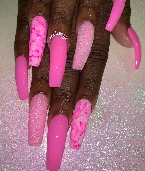 Hot Pink Nails Ideas, Pink Coffin Nail Ideas, Barbie Acrylic Nails, Nail Designs Hot Pink, Bubblegum Pink Nails, Hot Pink Nails, Drip Nails, White Acrylic Nails, Cute Acrylic Nail Designs