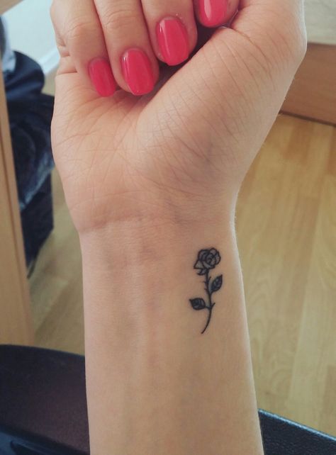 Rose tattoo ❤ Rose Tattoo On Finger, Small Rose Tattoo On Wrist, Rose Tattoo On Wrist, Tattoos For Women On Thigh, Little Rose Tattoos, Wrist Tattoos Girls, Tattoo On Wrist, Small Rose Tattoo, Flower Wrist Tattoos