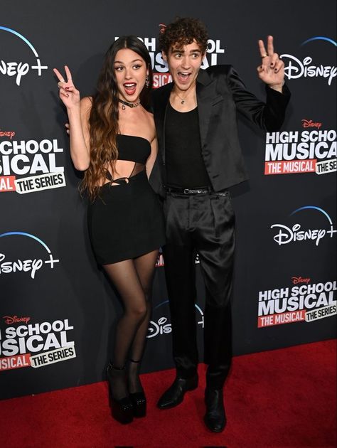 Olivia Rodrigo Smiling, 2022 Bingo Card, 2022 Bingo, Olivia Rodrigo And Joshua Bassett, Josh And Olivia, Joshua Bassett And Olivia Rodrigo, High School Musical Cast, High School Musical The Series, Disney High Schools