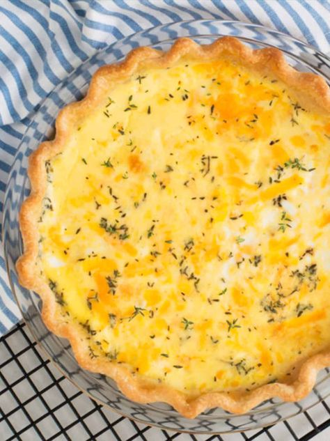 Egg Quiche Recipes, Basic Quiche Recipe, Quiche Recipes Crustless, Nuwave Oven Recipes, Egg Quiche, Cheese Quiche Recipe, Ham And Cheese Quiche, Easy Quiche, Breakfast Quiche Recipes