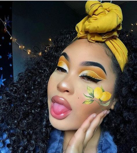 Yellow Makeup • FOLLOW MEE 💕•   #makeup #yellow #yellowmakeup #sunset #baddiesonly #instagram #makeuplooks #makeupstorage Lemon Makeup, Yellow Makeup, Colorful Eye Makeup, Makeup Eye Looks, Creative Eye Makeup, Creative Makeup Looks, Make Up Looks, Baddie Makeup, Makati