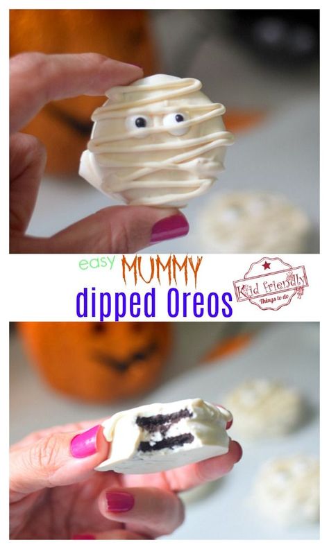 Make Ahead Halloween Treats, Halloween Dipped Oreos, Mummy Themed Snacks, Mummy Oreo Cookies, Oreo Mummies, Halloween Food Oreo, Oreo Mummy Cookies, Halloween Oreo Mummies, Halloween Desserts Mummy