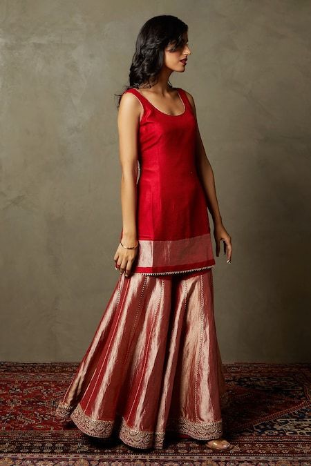 Buy Red Silk Embroidered Scalloped Round Christin Kurta Gharara Set For Women by RI.Ritu Kumar Online at Aza Fashions. Indian Outfits Modern, Trendy Outfits Indian, Diwali Outfits, Ritu Kumar, Simple Kurta Designs, Traditional Indian Dress, Salwar Kamiz, Indian Dresses Traditional, Traditional Indian Outfits