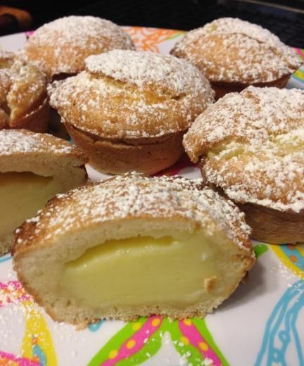 Italian Custard, Italian Bakery, Italian Pastries, Italian Pastry, Tart Dessert, Sweet Dough, Italian Cookies, Streusel Topping, Italian Desserts