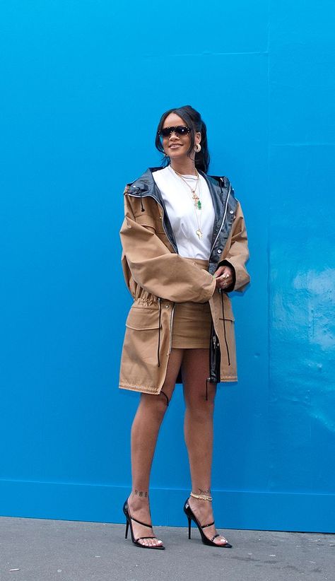 The 11 Best Celebrity Outfits of Summer 2019 | Who What Wear Fenty Outfit, Rihanna Fits, Best Celebrity Outfits, Rihanna Street Style, Looks Rihanna, Rihanna Outfits, Rihanna Looks, Rihanna Style, Celebrity Lifestyle