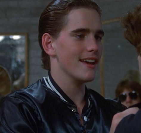 Dally Winston, My Bodyguard, Young Matt Dillon, The Outsiders Cast, Dallas Winston, 1980s Movies, 80s Men, Perfect Husband, Matt Dillon