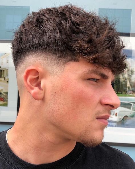 Disconnected Fade Men, Men’s Medium Fade Haircut, Mens Hairstyles Medium Straight Undercut, High Tapper Hair Men, Long Hair On Top Faded Sides, Funk Hairstyle Men, Medium Drop Fade Haircut, Fade With Wavy Hair, Men’s Drop Fade