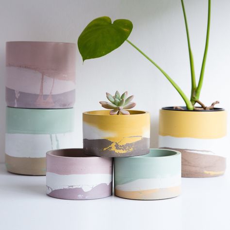 "*Christmas orders have now closed.* This short cylinder is made from layers of concrete with colours. It is perfect to be used indoors as a planter for succulents, cacti or air-plant!  As each item is individually hand made and hand crafted, every piece is unique in it's surface texture and pattern. Expect a little imperfections like roughness, air bubbles and variations in colour.  This is made to order item. Once you place the order I will make the item just for you which might take 5-10 days Succulent Christmas, Hanging Planters Indoor, Concrete Diy Projects, Hanging Plant Holder, Concrete Planter, Cement Pots, Concrete Crafts, Concrete Pots, Indoor Plant Pots