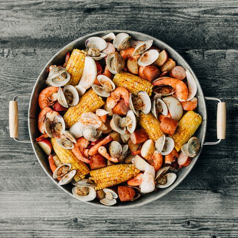 Menu Seafood Bucket, Country Boil Party, Seafood Boil Party, Red Bliss Potatoes, Snow Crab Legs, Steamer Pot, Country Boil, Low Country Boil, Shrimp Sausage