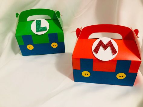 Super Mario Party Favors, Super Mario Brothers Party, Mario Party Games, Mario Kart Party, Mario Bros Birthday Party Ideas, Shower Games Bridal, Super Mario Bros Birthday Party, Super Mario Cake, Games Photo