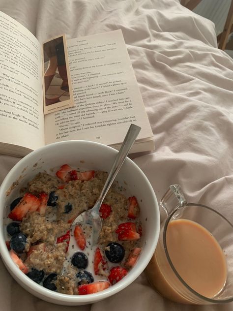 Aesthetic Pictures For Instagram, Selfcare Night, Food Aethstetic, Cozy Food, Pictures For Instagram, Easy Healthy Meal Prep, Healthy Motivation, Healthy Girl, Breakfast Time