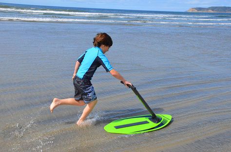 Get a handle on skimboarding with the D6 Surfskimmer Kids Toys For Boys, Modern Nursery Decor, Fun Beach, Kids Gear, Beach Hacks, Cool Mom, Diy Recipes, Beach Toys, Kitesurfing