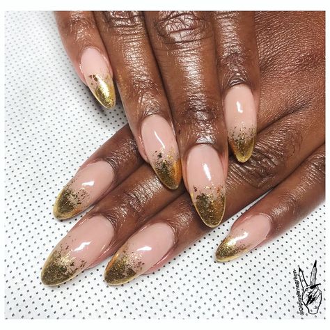 Gold Flake Ombre Nails, Gold Foil Nail Designs, Gold Flake Nails, Gold Foil Nails, Foil Nail Designs, Neutral Nail Art, Neutral Nail, Witchy Nails, Gold Flake