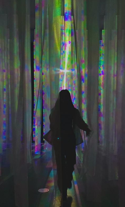 #wonderspaces #glitch #aesthetic Glitch Taylor Swift Aesthetic, Glow Wave Aesthetic, A Misty Memory, Rainbow Glitch Aesthetic, Purple Glitch Aesthetic, Glitch Aesthetic, Glitchy Purple Aesthetic, Who Is She, Wonder