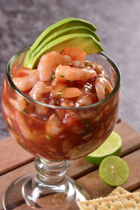 Mexican Shrimp Cocktail, How To Make Shrimp, Vegan Junk Food, Shrimp Recipes For Dinner, High Fat Foods, Shrimp Cocktail, Family Favorite Meals, Chef Recipes, Fine Food