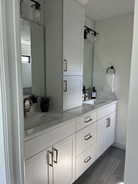 Double Sink Bathroom Aesthetic, Double Sink With Cabinet In Middle, Him And Her Bathroom Sink, His And Her Sinks, 100 “ Double Sink Bathroom Vanity With Makeup Table, His And Hers Sinks, Dream House, Quick Saves