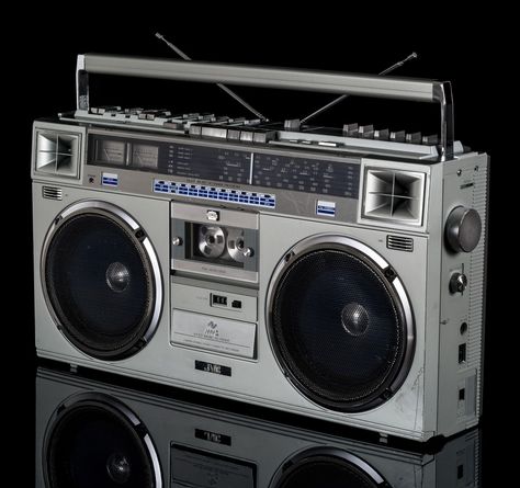 Radio Casette, 1980s Boombox, 80s Radio, Retro Electronics, Big Speakers, Church Media Design, Shortwave Radio, Old Technology, Boom Box