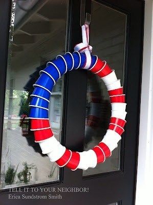 American Flag Cups, Beer Olympics, Trash Party, American Flag Wreath, Flag Wreath, Red Solo Cup, Solo Cup, July Wreath, Breakfast Meals